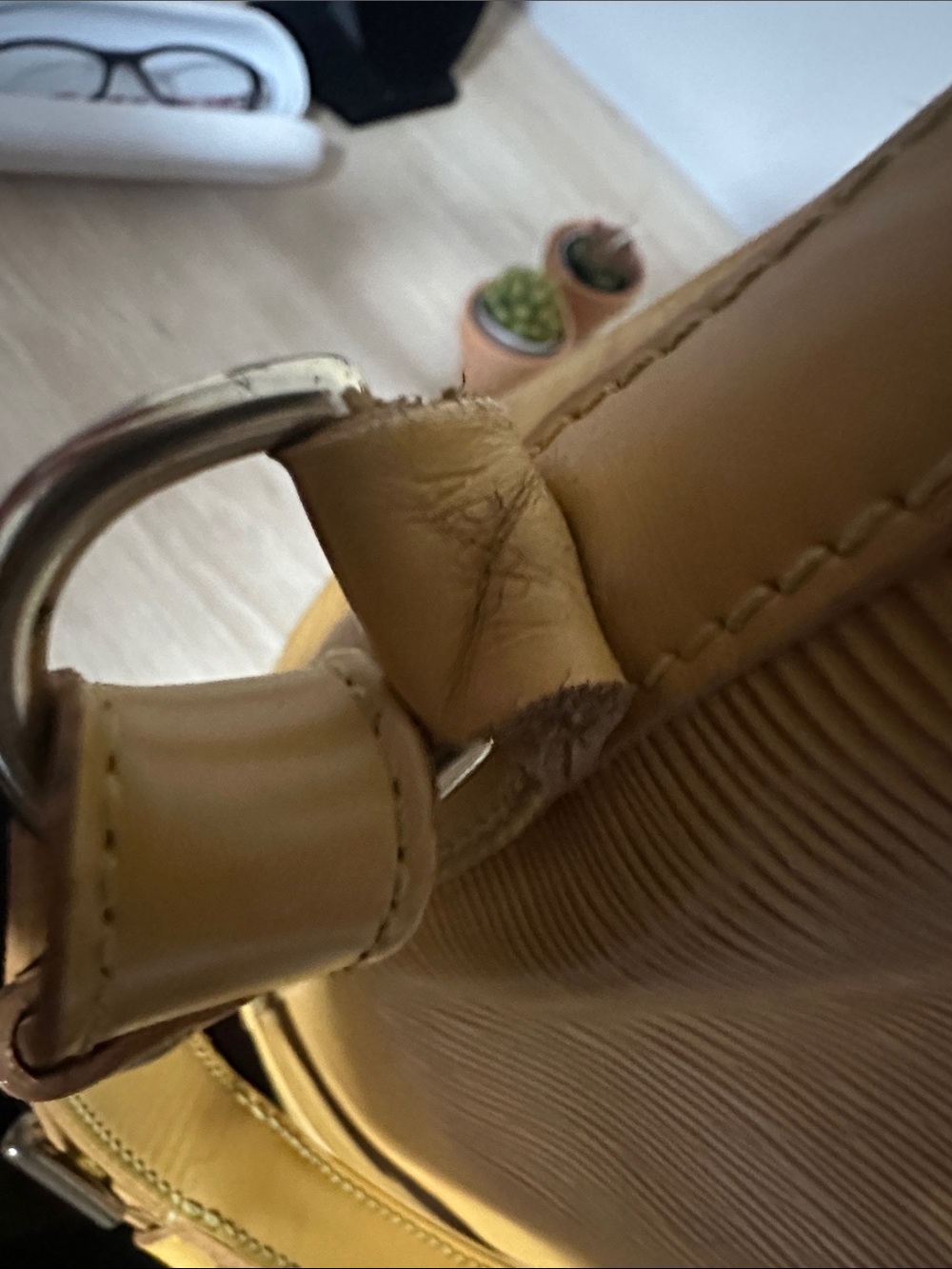 Louis Vuitton Yellow Epi Leather Drawstring Hobo - Picture 9 of 16